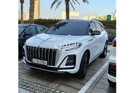 Hongqi HS3  2024