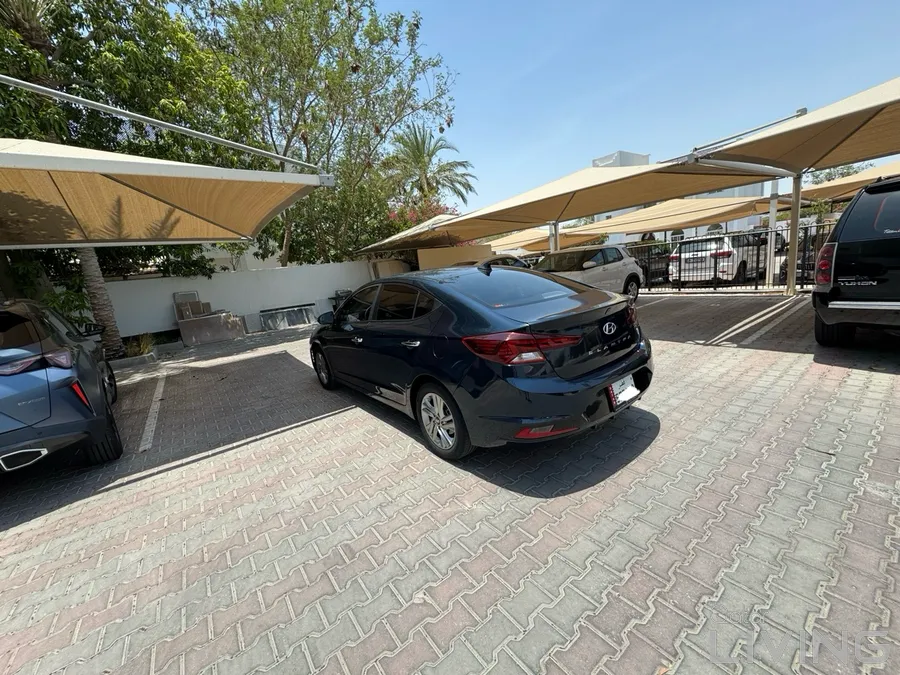 Hyundai Elantra 2019