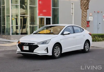 Hyundai Elantra  2020