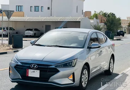 Hyundai Elantra  2020