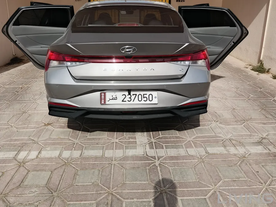 Hyundai Elantra 2023 (Standard Model – 1.6L)