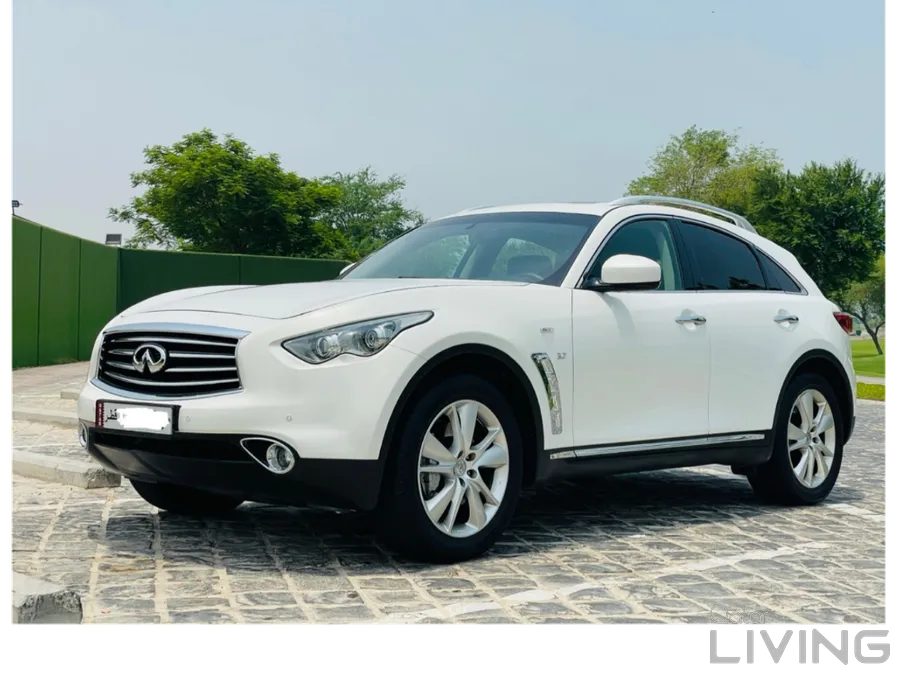 Infiniti QX70 low mileage 2016