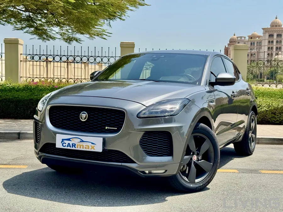 JAGUAR E PACE.