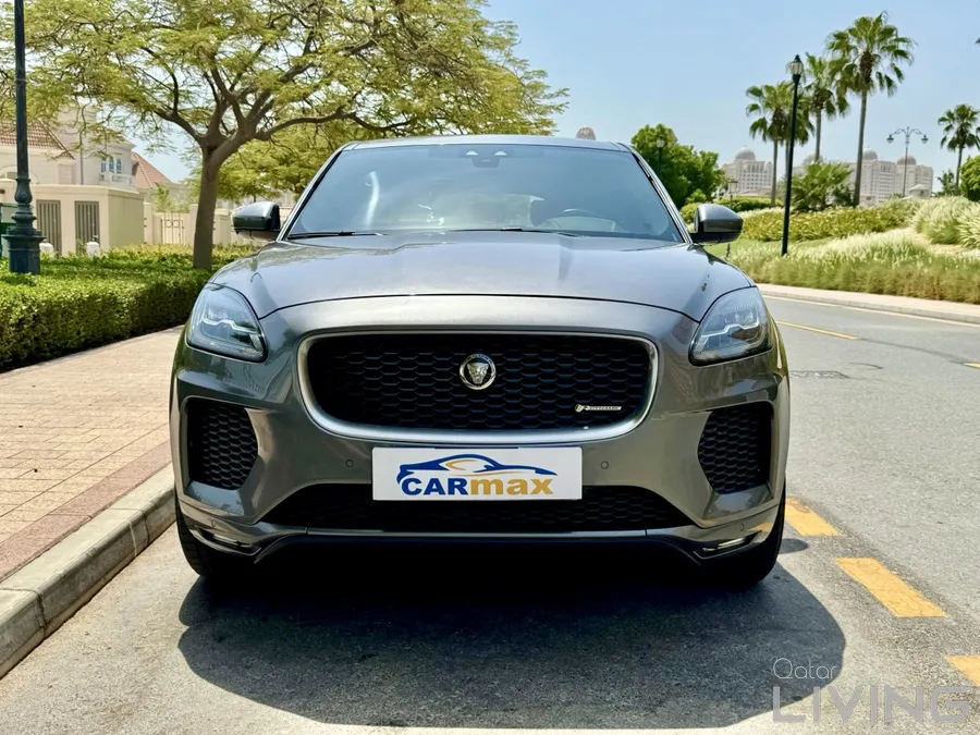 JAGUAR E PACE.