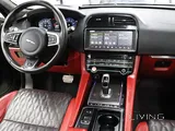 Jaguar F pace SVR 