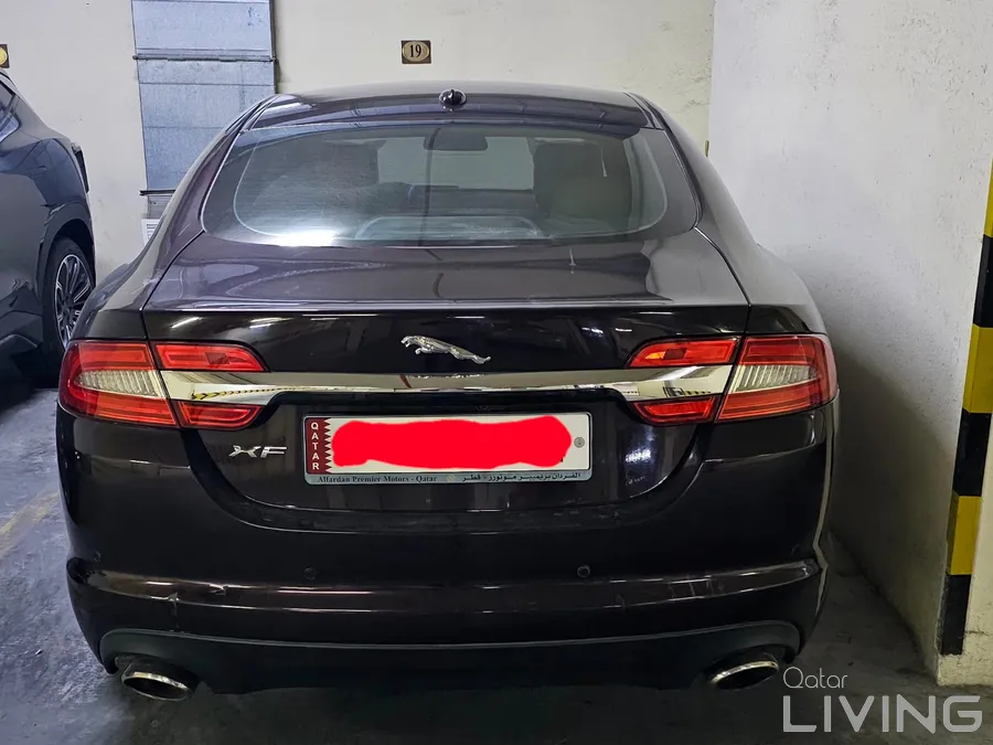 Jaguar xf 2012