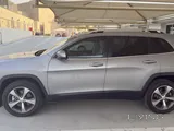 Jeep Cherokee - 