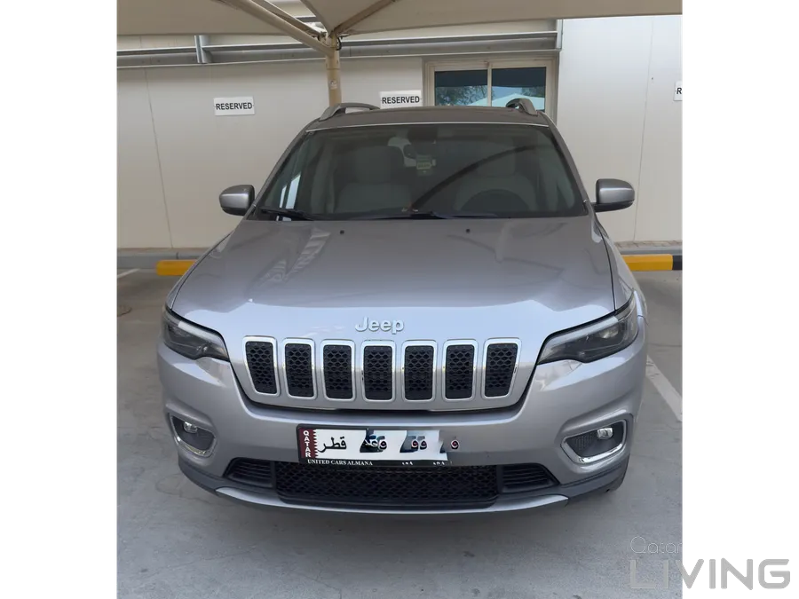 Jeep Cherokee - 