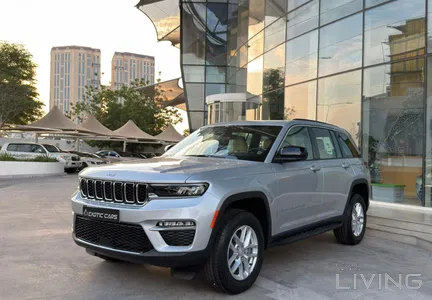 Jeep Grand Cherokee Laredo 2025