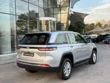 JEEP GRAND CHEROKEE LAREDO 2025