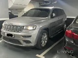 Jeep Grand Cherokee Summit V8