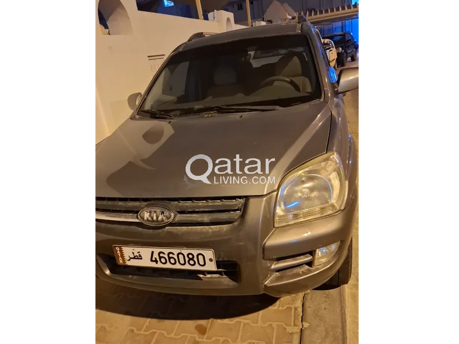 Kia sportage for immediate sale 1000