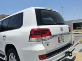 Land Cruiser