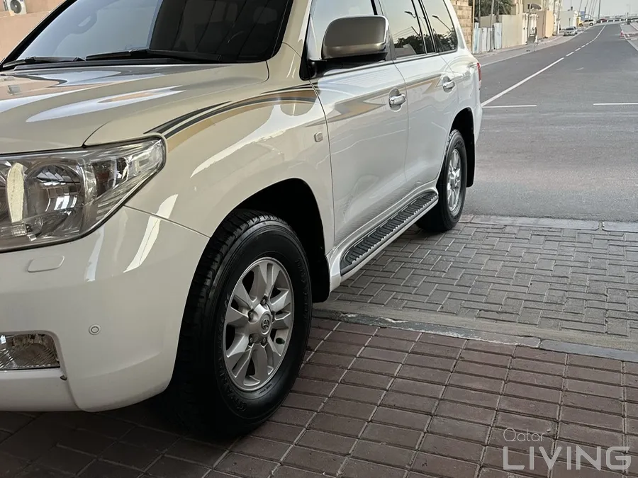 Land Cruiser VXR