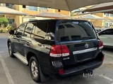 Land Cruiser 2010-Well maintained Family used