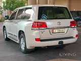 Land Cruiser 2017 GXR with sunroof 