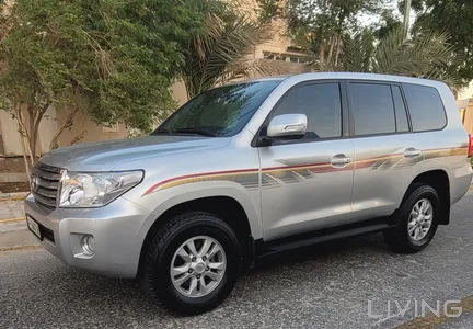 Toyota Land Cruiser G 2011