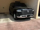 Land cruiser GX 2024 , service package up to 40k , Full body protection