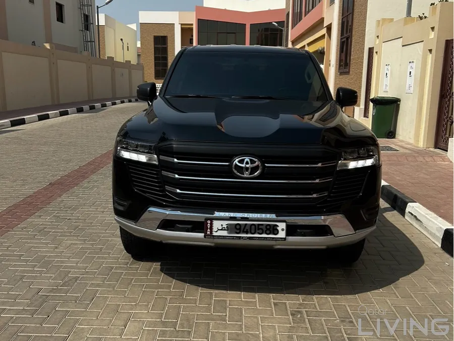 Land cruiser GX 2024 , service package up to 40k , Full body protection