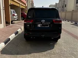Land cruiser GX 2024 , service package up to 40k , Full body protection