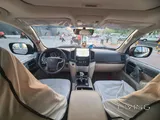 Land Cruiser GXR 2020 v8