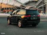 Land Cruiser GXR TWIN TURBO