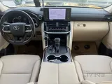 Land Cruiser GXR Twin Turbo 2025