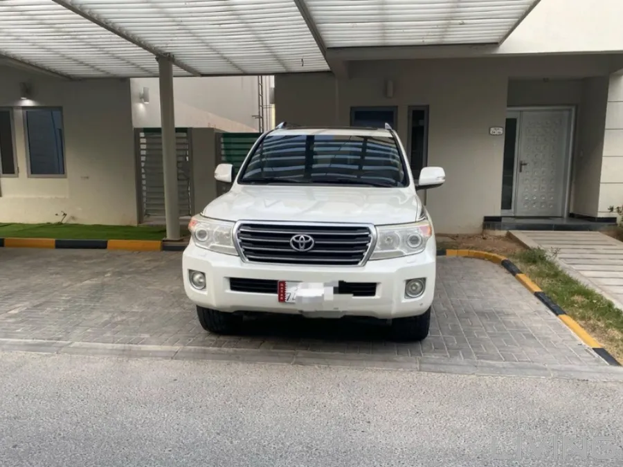 Land cruiser GXR V6 Full option