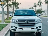 LAND CRUISER GXR V8 MODEL 2018