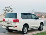 LAND CRUISER GXR V8 MODEL 2018