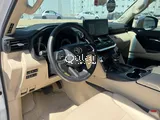 Land Cruiser VXR twin turbo 2024