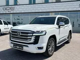 Land Cruiser VXR twin turbo 2024