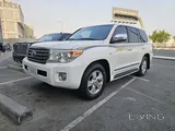 Land cruiser VXR 2015 ITS 5.7CC PERFECT CONDITION 