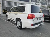 Land cruiser VXR 2015 ITS 5.7CC PERFECT CONDITION 