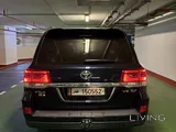 land cruiser VXS 2018 low mileage
