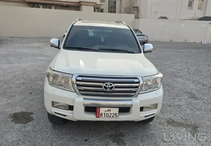Toyota Land Cruiser VXR 2011