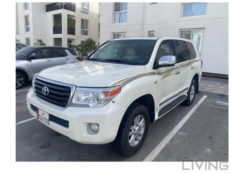 Landcruiser GXR - 2011 White