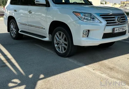 Lexus LX 570 S 2013