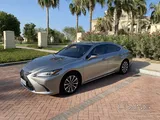 Lexus ES 350- Single owner.  BRAND new condition 