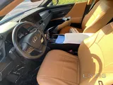 Lexus ES 350- Single owner.  BRAND new condition 