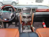 Lexus LX 570 2011