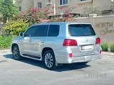 Lexus LX-570 2011