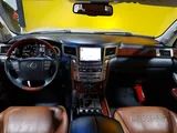Lexus LX-570 2013