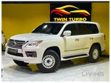 Lexus LX-570 S 2011