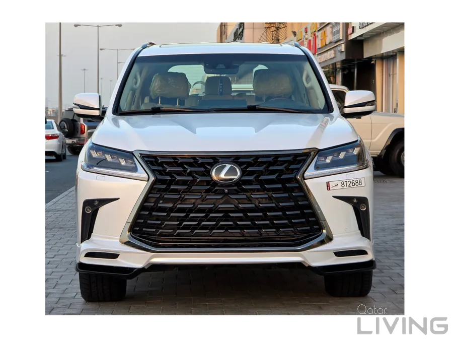 Lexus LX-570 S Black Edition 2020