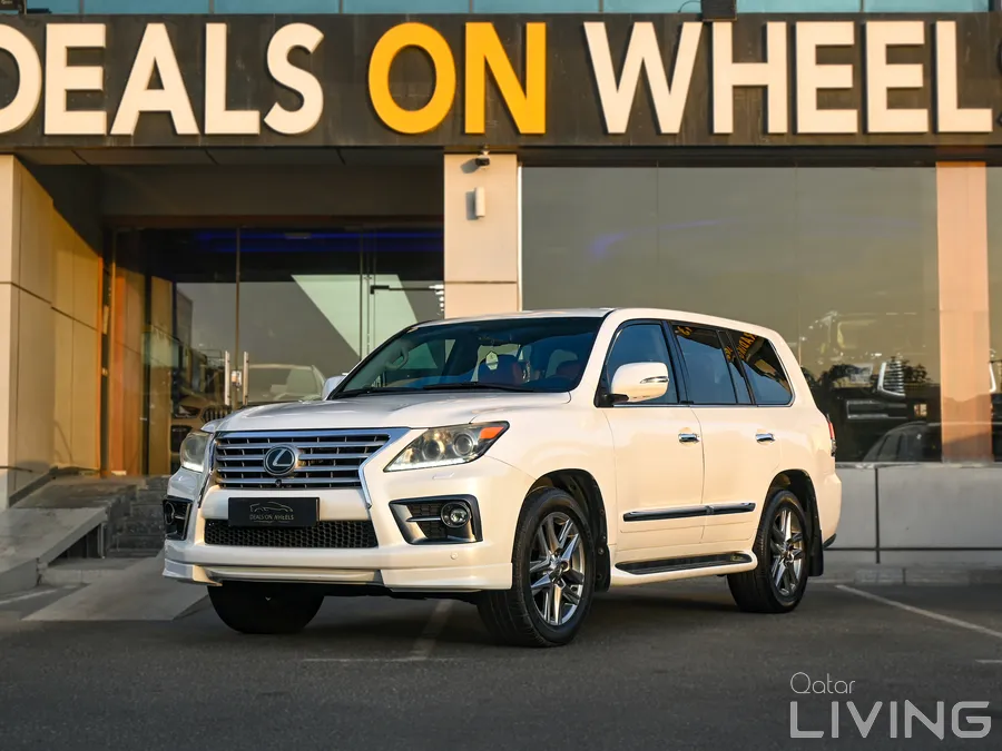 Lexus LX 570 S. Model 2012. 