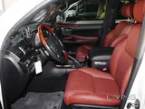 Lexus LX 570S