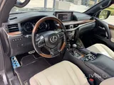 Lexus LX 570S