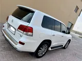 Lexus LX570