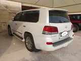 LEXUS LX570 2013 well maintained